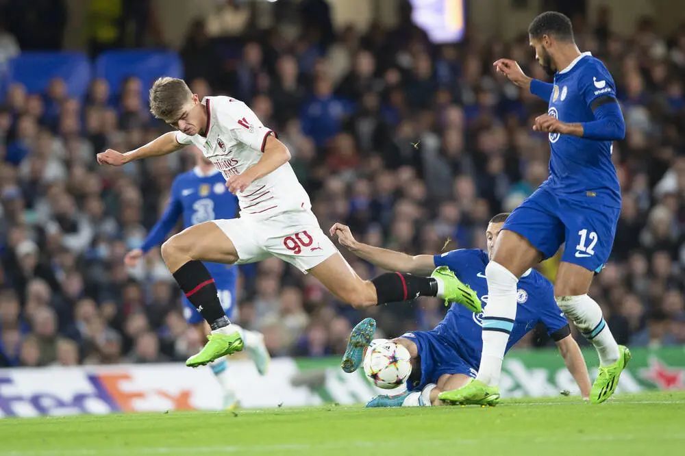 帮助球员在 帮助球员在