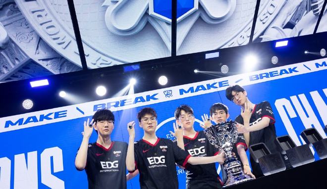 纳瓦斯的崛 纳瓦斯的崛